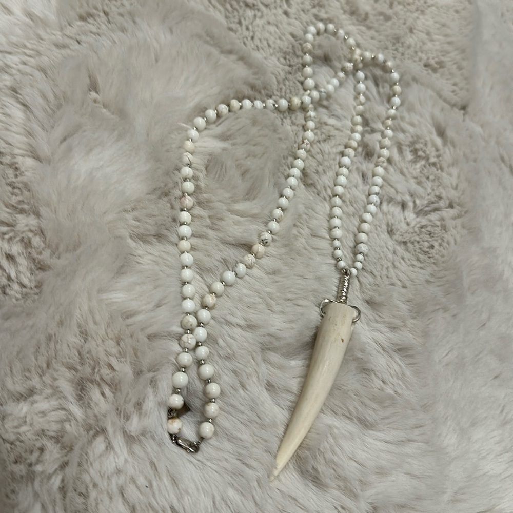 Tess + Tricia long horn pendant